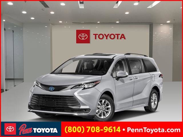 2024 Toyota Sienna LE