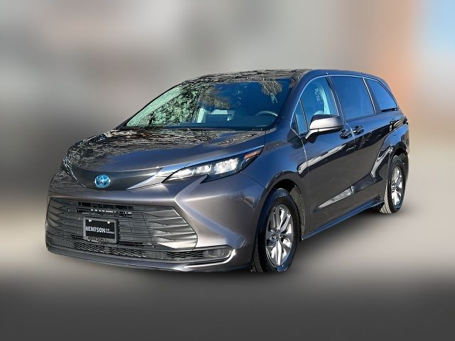 2024 Toyota Sienna LE