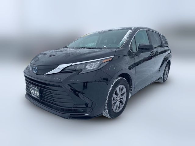 2024 Toyota Sienna LE