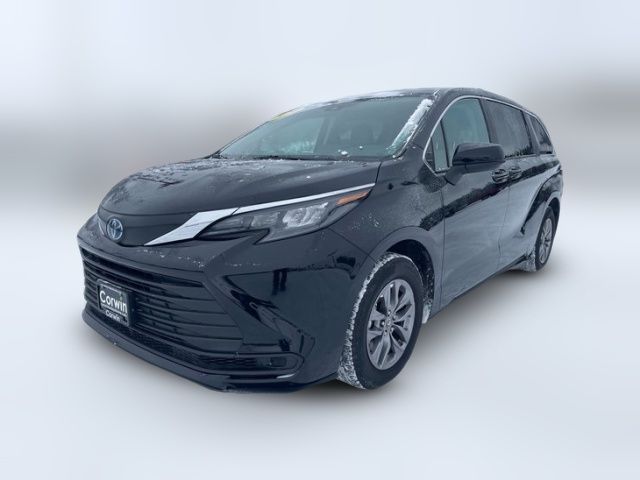 2024 Toyota Sienna LE