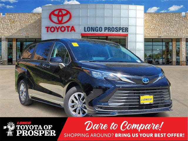 2024 Toyota Sienna LE