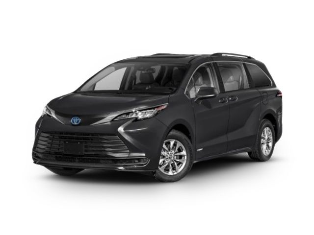 2024 Toyota Sienna LE