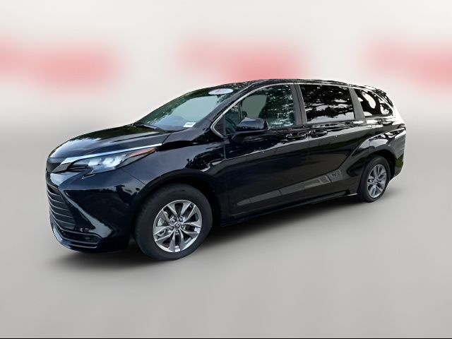 2024 Toyota Sienna LE