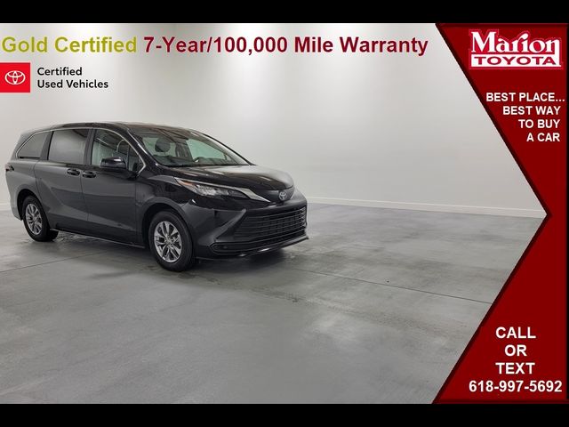 2024 Toyota Sienna LE