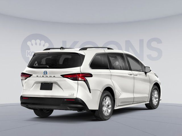 2024 Toyota Sienna LE