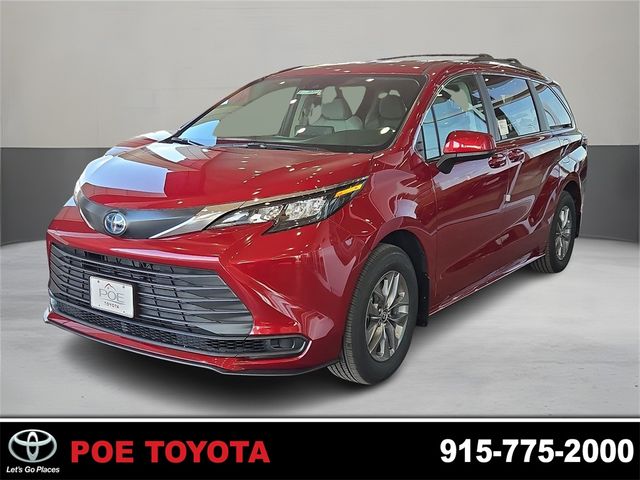 2024 Toyota Sienna LE