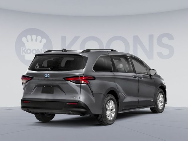 2024 Toyota Sienna LE