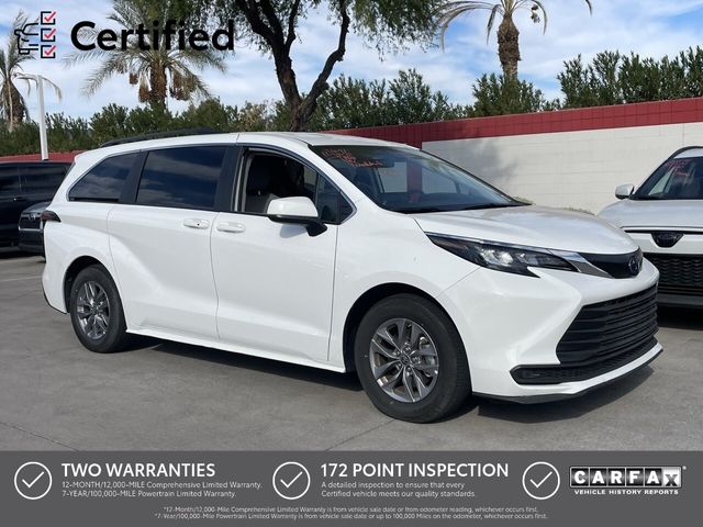 2024 Toyota Sienna LE