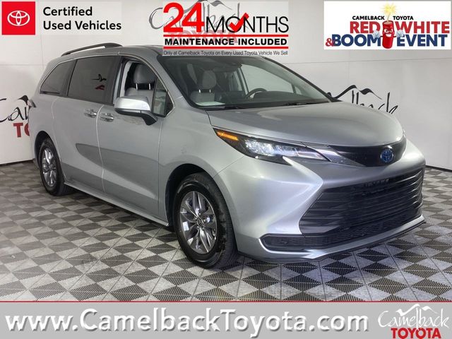 2024 Toyota Sienna LE