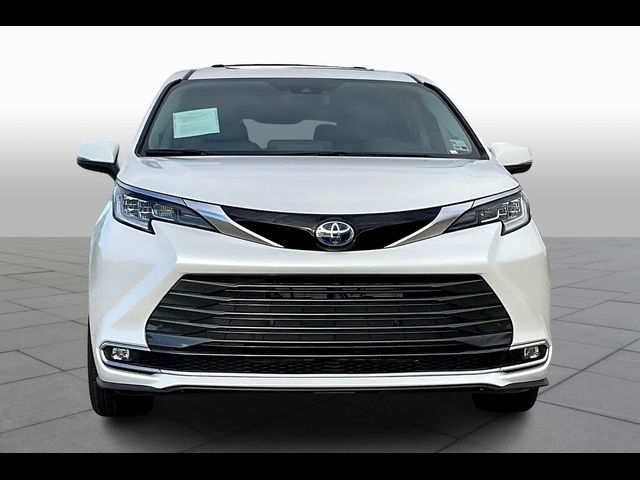 2024 Toyota Sienna Limited