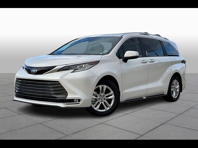 2024 Toyota Sienna Limited