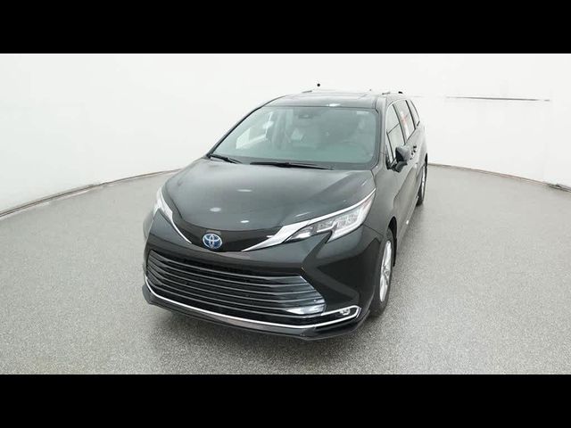 2024 Toyota Sienna Limited