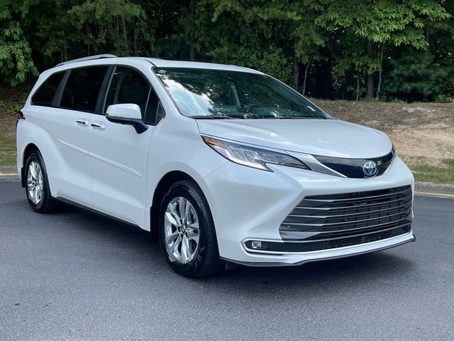 2024 Toyota Sienna Limited