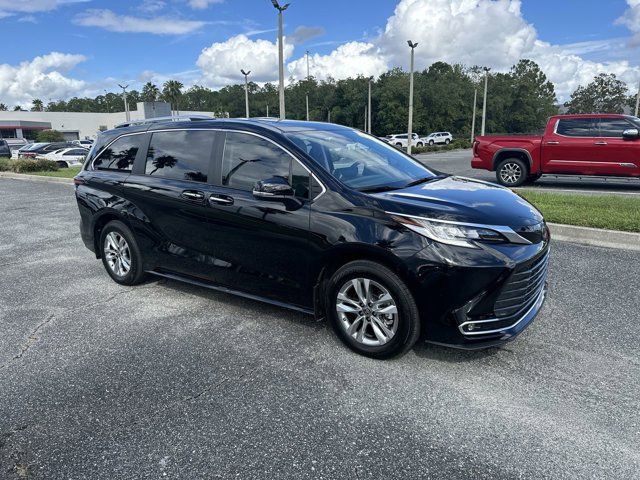 2024 Toyota Sienna Limited