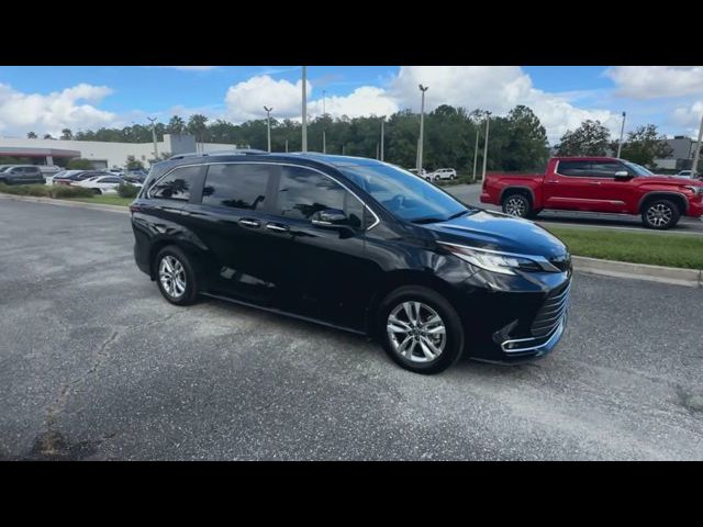 2024 Toyota Sienna Limited