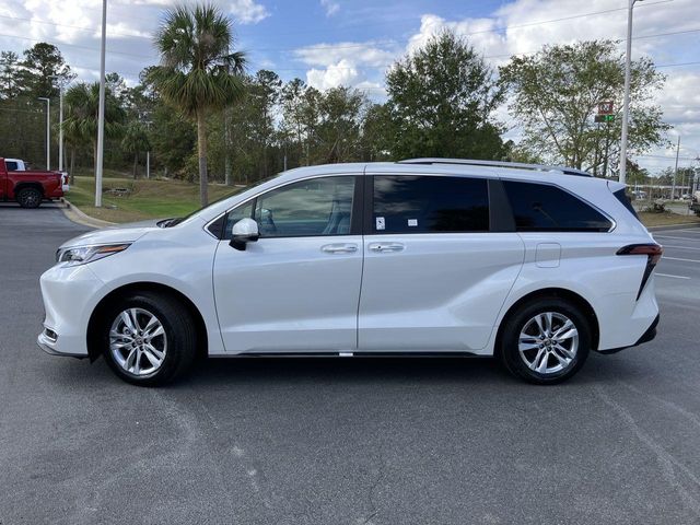 2024 Toyota Sienna Limited