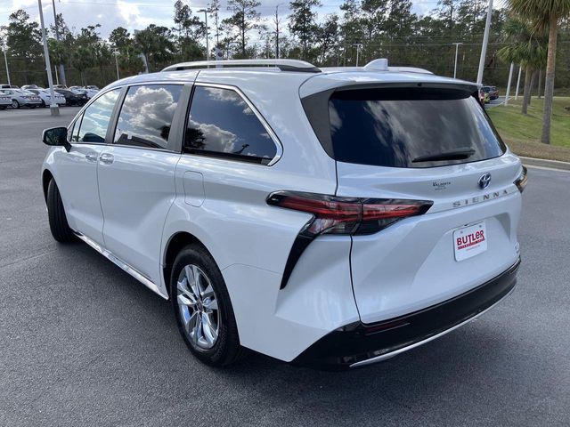 2024 Toyota Sienna Limited