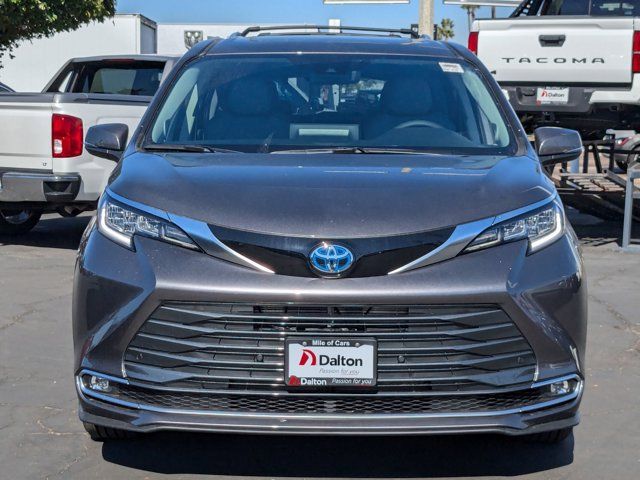 2024 Toyota Sienna Limited