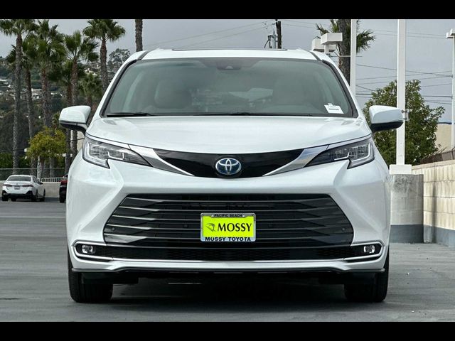 2024 Toyota Sienna Limited