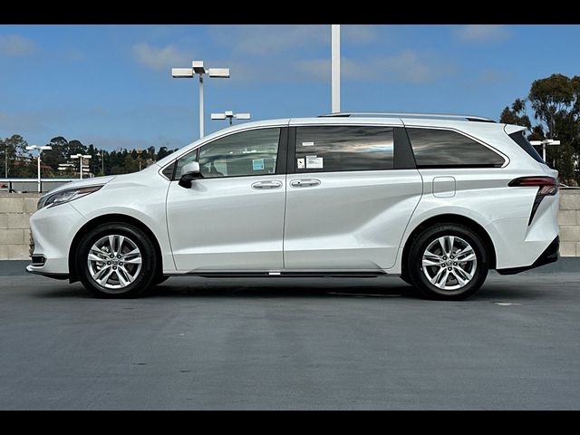 2024 Toyota Sienna Limited