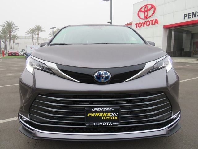 2024 Toyota Sienna Limited