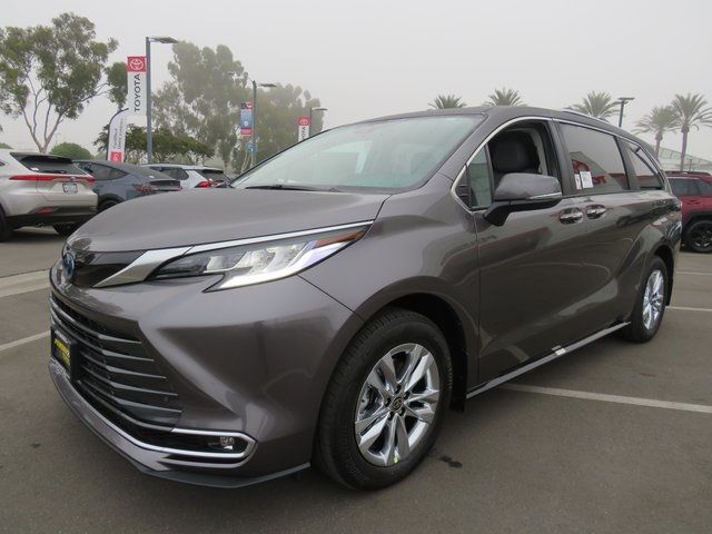 2024 Toyota Sienna Limited