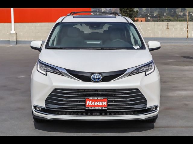 2024 Toyota Sienna Limited