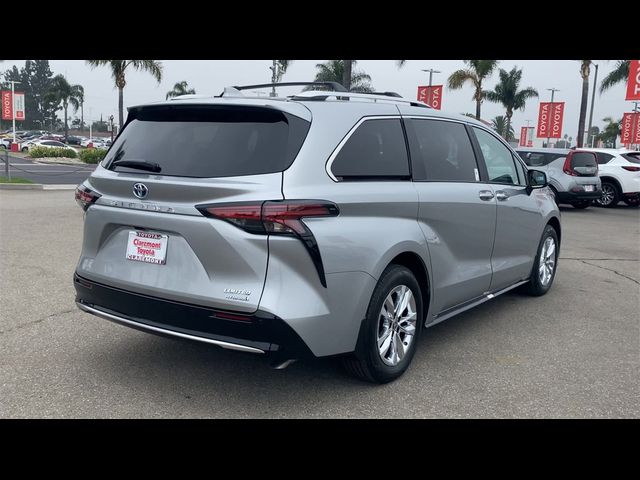 2024 Toyota Sienna Limited