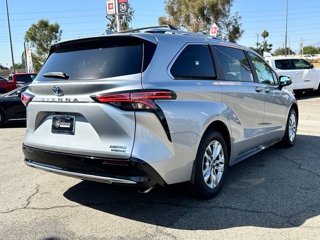 2024 Toyota Sienna Limited