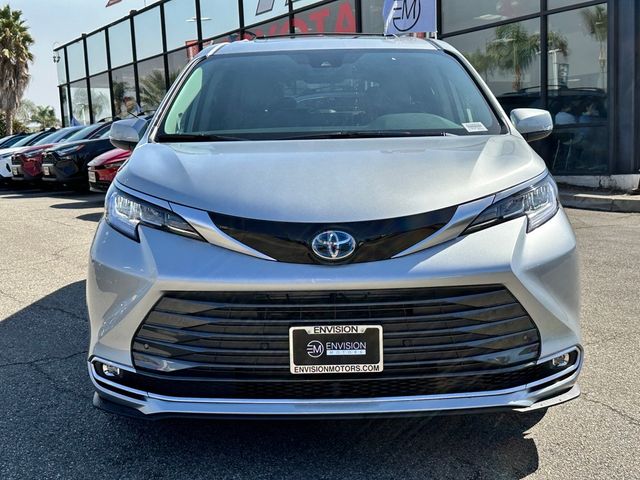 2024 Toyota Sienna Limited