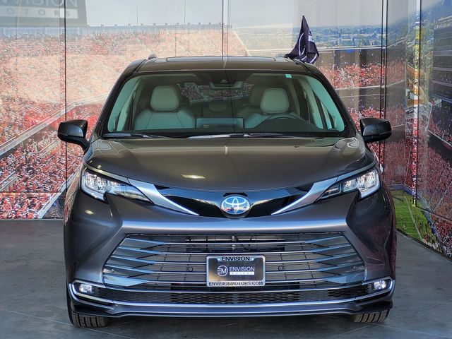 2024 Toyota Sienna Limited