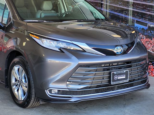 2024 Toyota Sienna Limited