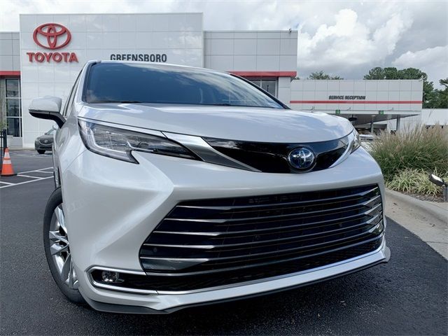 2024 Toyota Sienna Limited