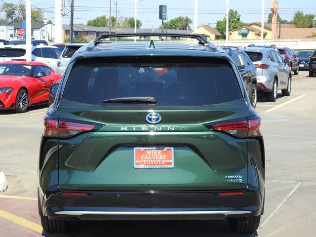 2024 Toyota Sienna Limited