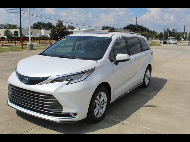 2024 Toyota Sienna Limited