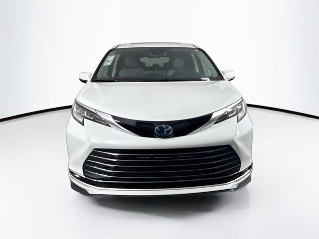 2024 Toyota Sienna Limited