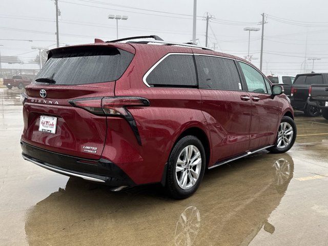 2024 Toyota Sienna Limited