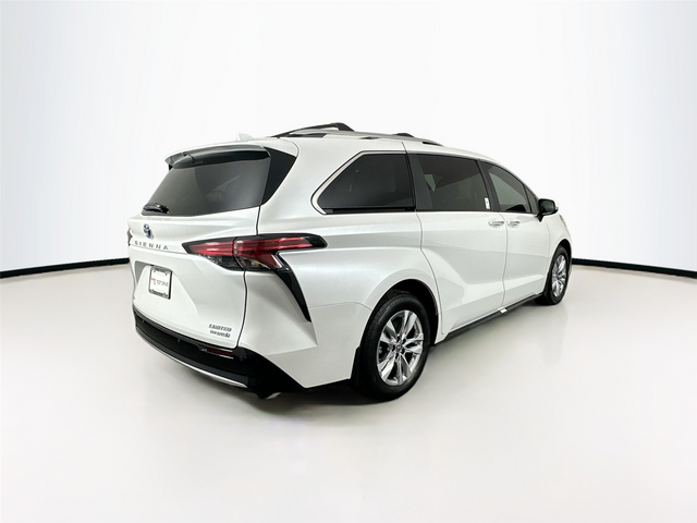 2024 Toyota Sienna Limited