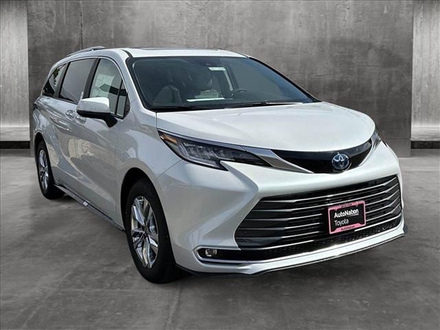 2024 Toyota Sienna Limited