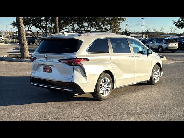 2024 Toyota Sienna Limited