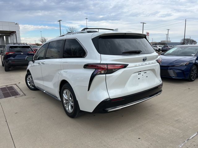 2024 Toyota Sienna Limited