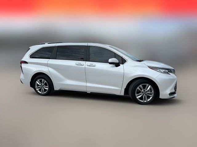 2024 Toyota Sienna Limited