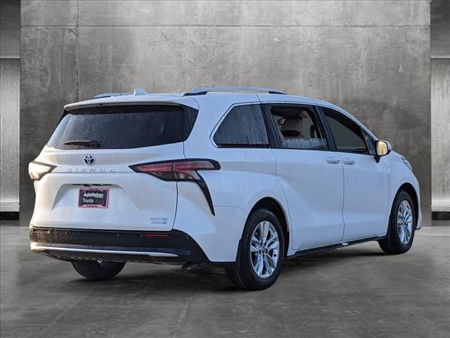 2024 Toyota Sienna Limited