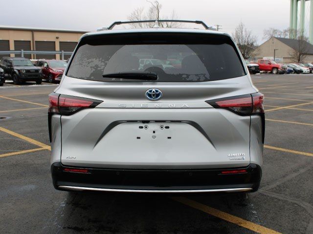 2024 Toyota Sienna Limited