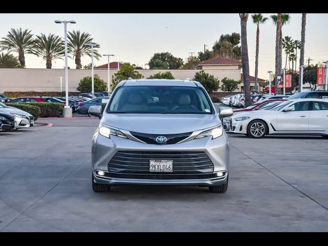 2024 Toyota Sienna Limited