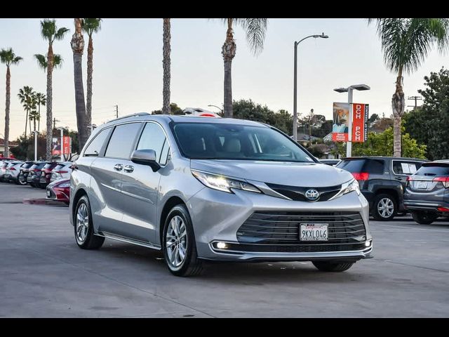 2024 Toyota Sienna Limited