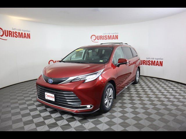 2024 Toyota Sienna Limited