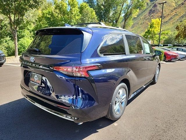 2024 Toyota Sienna Limited