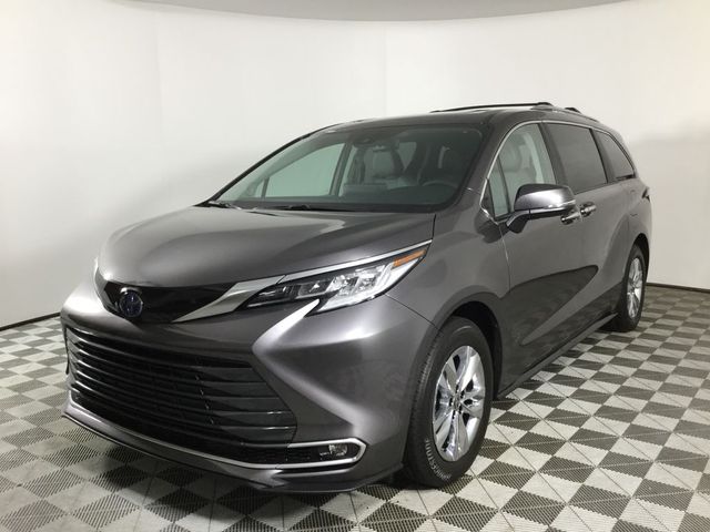 2024 Toyota Sienna Limited