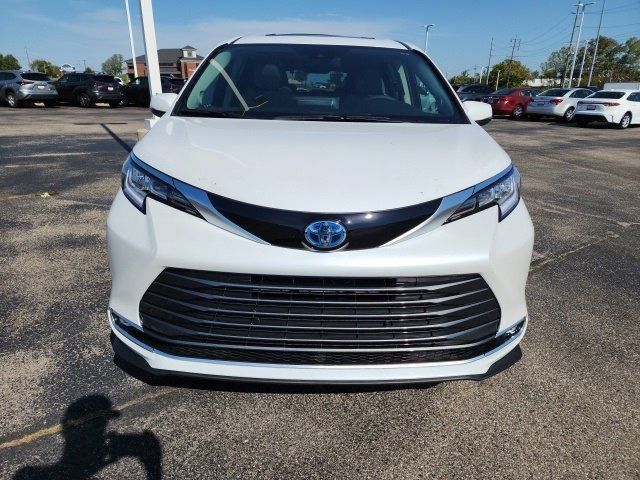 2024 Toyota Sienna Limited